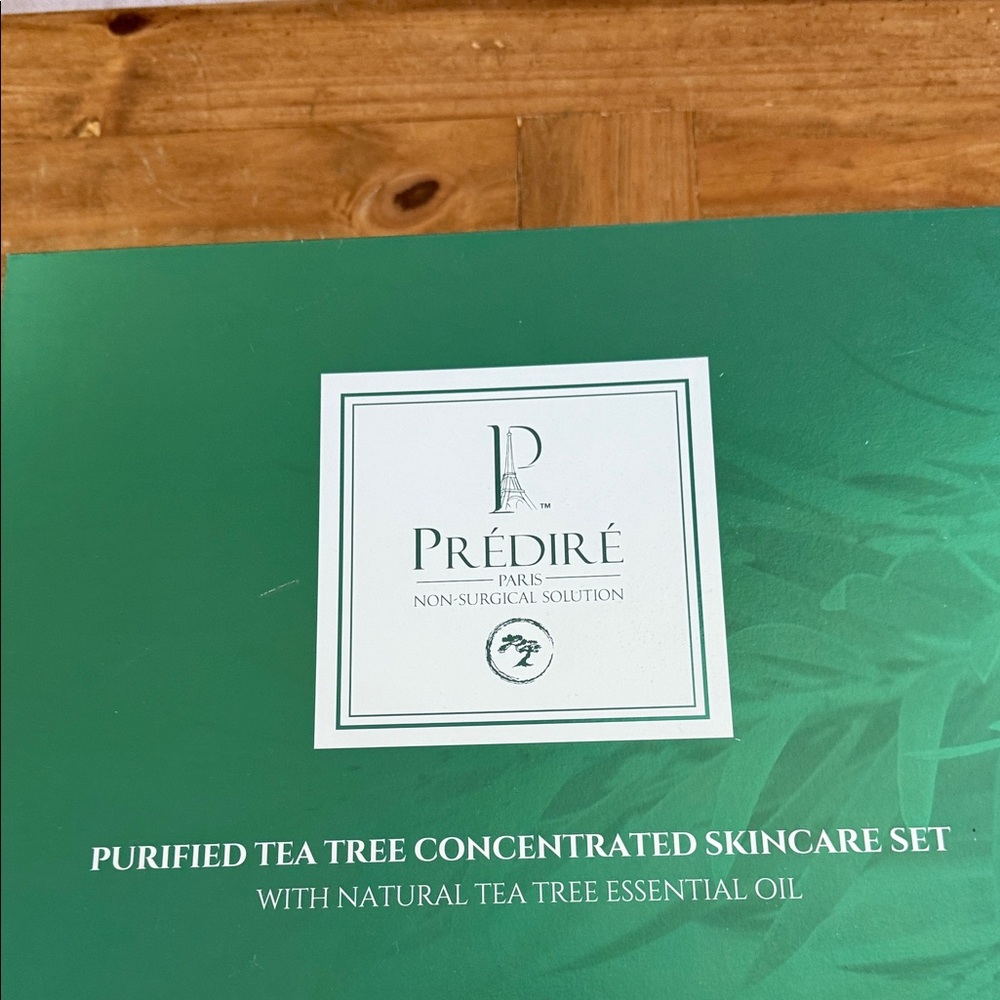 Prédiré Paris Tea Tree Skincare Set - Green